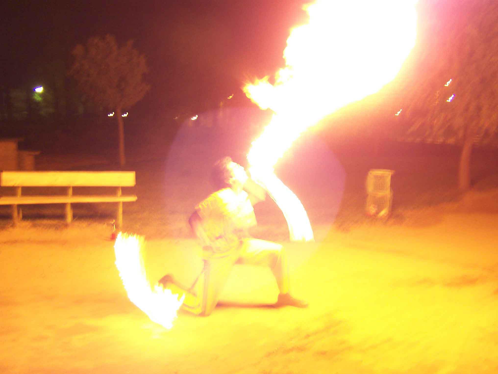 Performance ritual con fuego